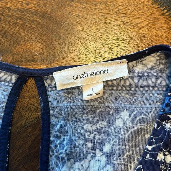 One The Land Boho top EUC Free with 2 item bundle! - Picture 8 of 8